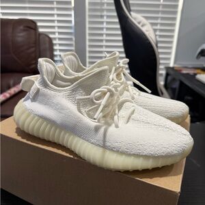 Yeezy Boost 350 v2